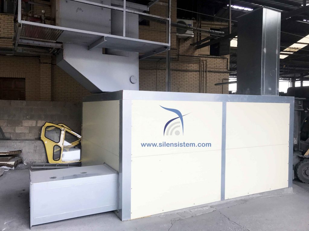 Cerramiento acústico con silenciadores de ventilacion rectangulares